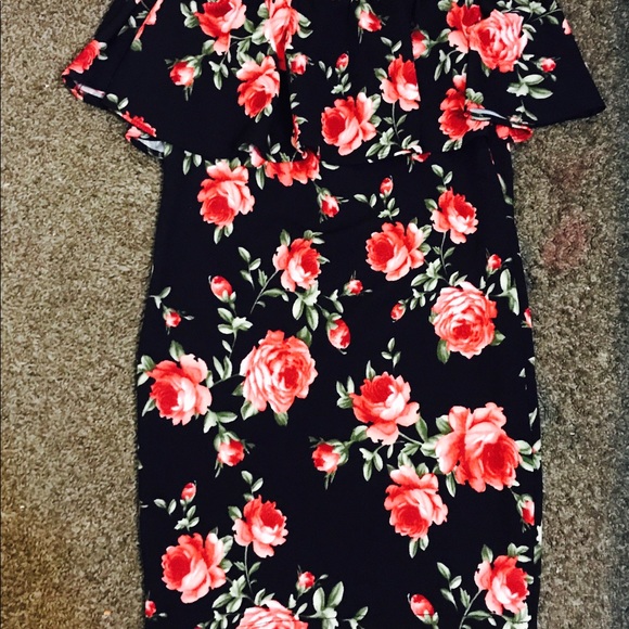 Dress - Picture 1 of 1
